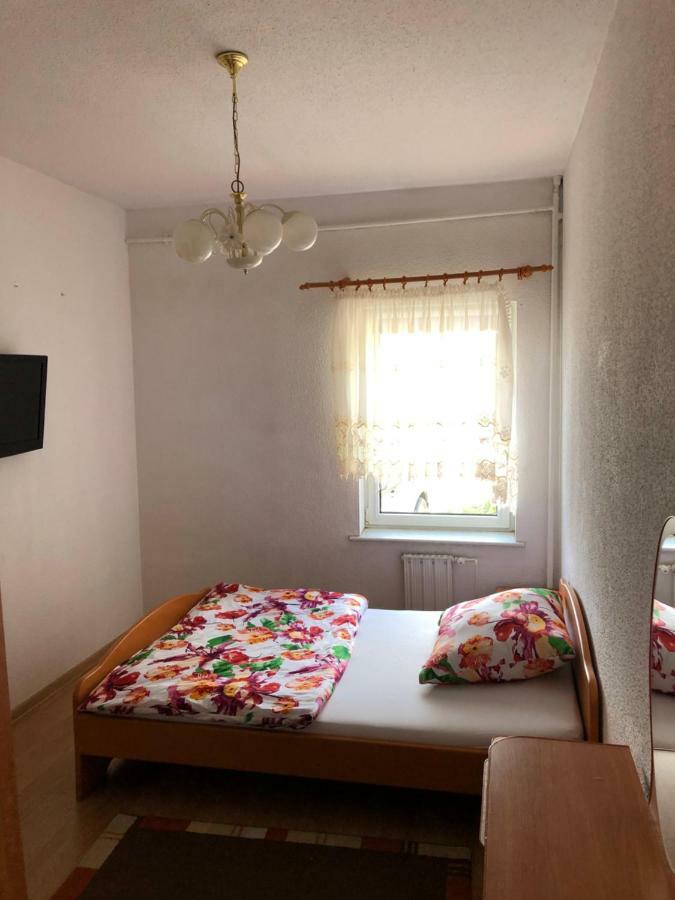 Bed and Breakfast Setpol 1 à Wyszomierz  Extérieur photo